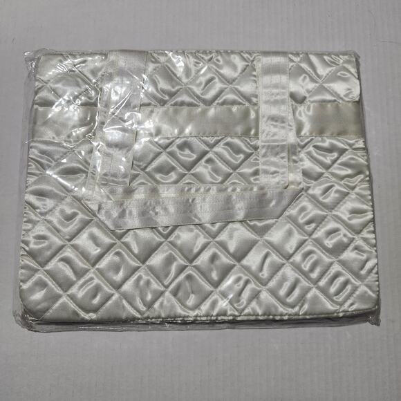 NaRaYa Quilted Bow Tote Bags (2) Cream Color Perfect for Your Wedding Day New - Picture 3 of 8